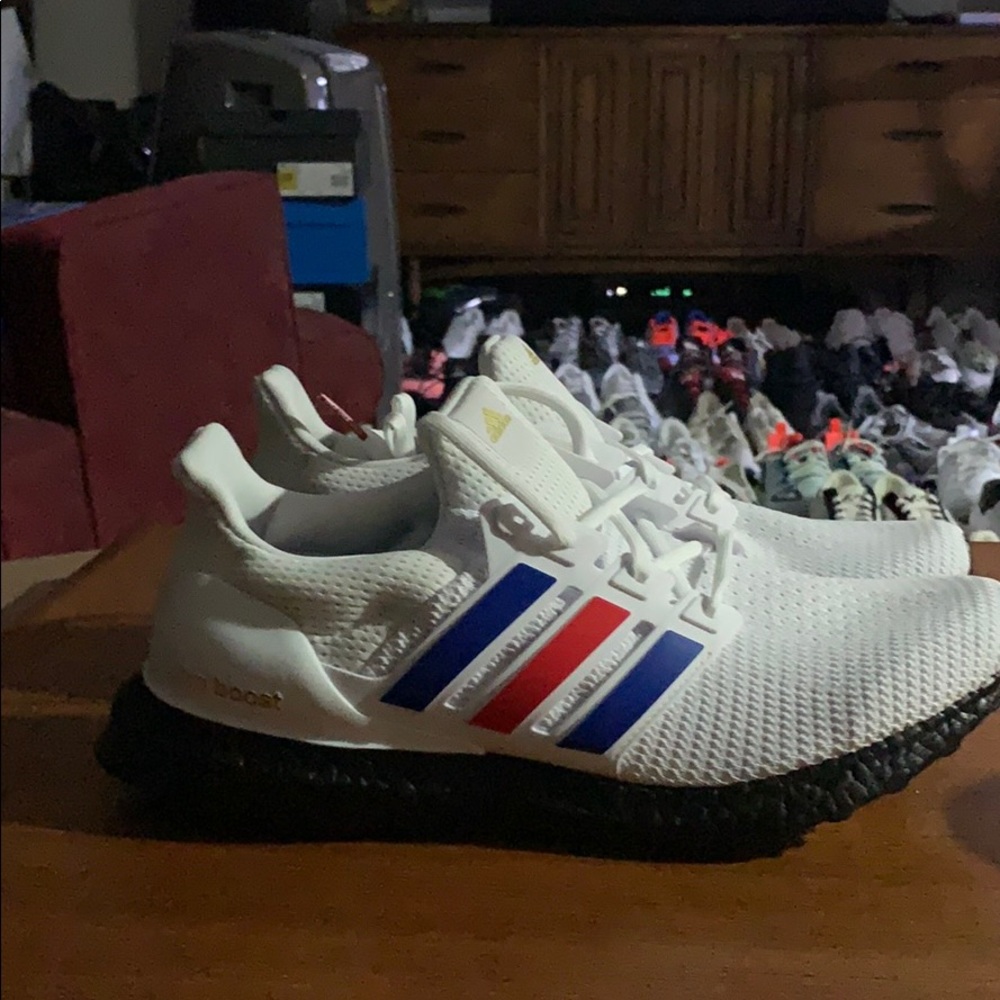 UltraBoost 20 DNA Shoes